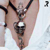 Leder Totenkopf Halskette BLACK SKULL Leder Totenkopf Halskette BLACK SKULL
